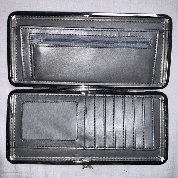 Silver Sequin Clutch Wallet Women’s Card Holder 2 Section Flippy Expressions - Picture 4 of 7